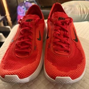 Nike Men's Red Athletic Running Shoes